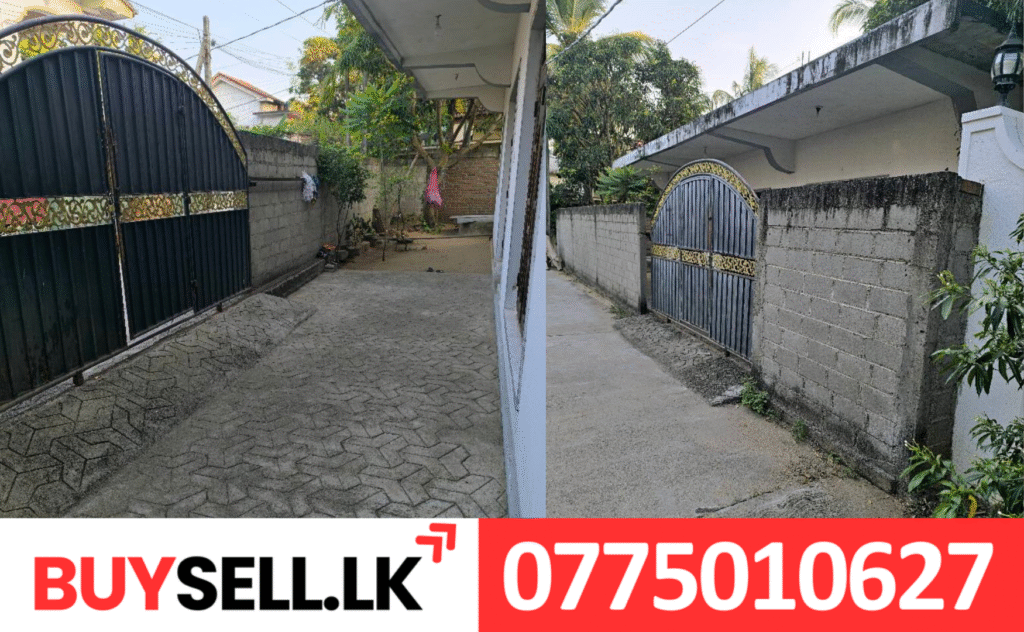 House For Sale in Kallady 50m From Main Road