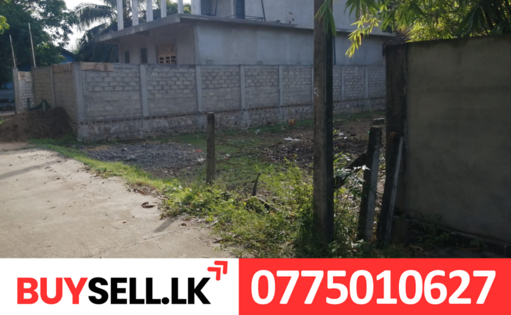 Land for sale in Disaweerasingam Square West Koolawadi